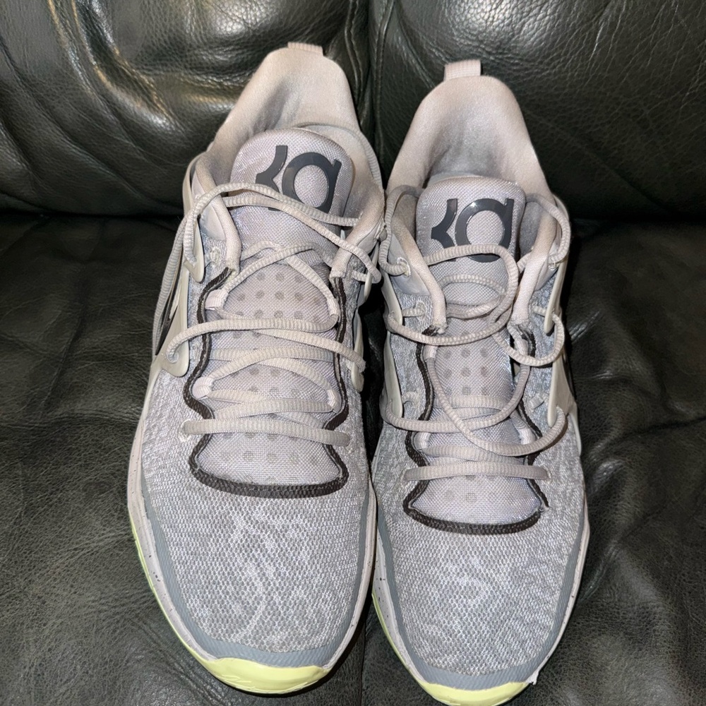 Nike KD Light Gray and Pale Yellow Men's Sneakers